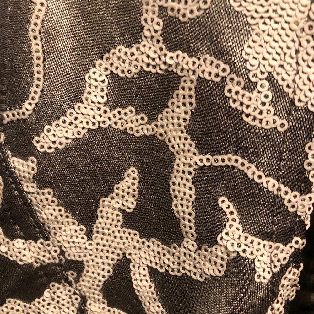Vest - Picture 3 of 3